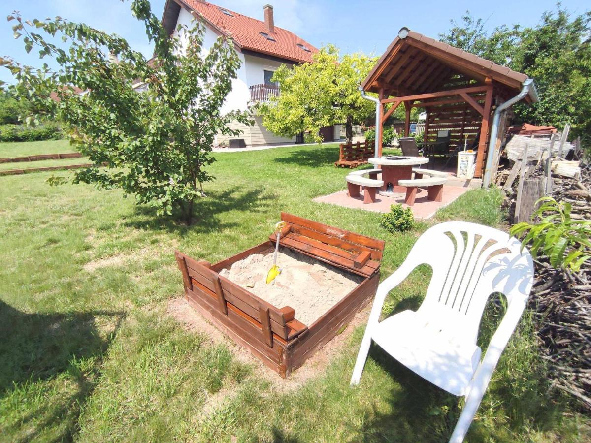 Balaton Apartman פלוזנק מראה חיצוני תמונה